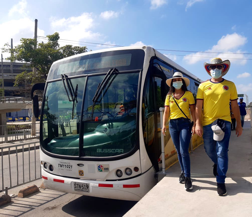 Transmetro Habilita Plataforma Para Llegar Al Metro Desde Las P M