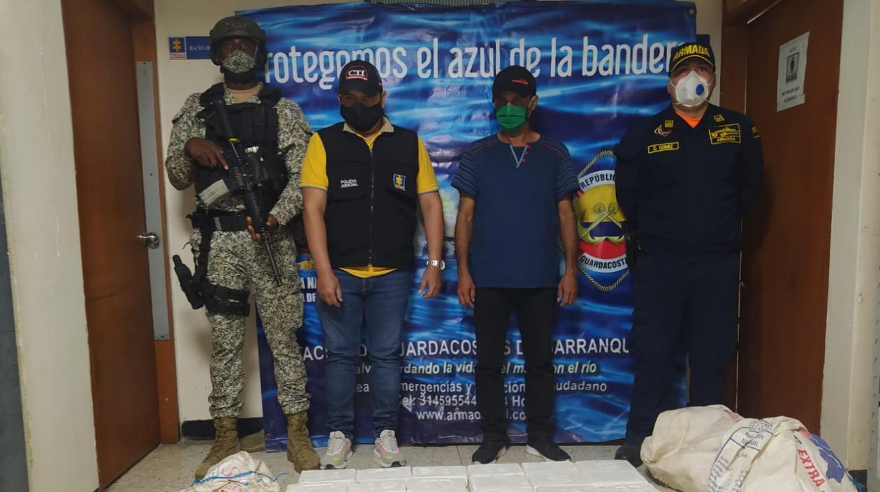 Hallan 70 kilos de cocaína camuflados en bultos de yuca en La Chinita -  Emisora Atlántico